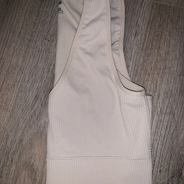 Garage plunge ribbed crop top - Image 6