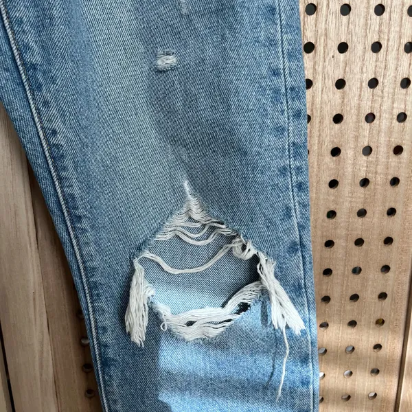Levi’s 501 Original Straight Jeans – Distressed Light Wash - Image 5