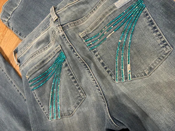 7 FOR ALL MANKIND Sparkly Turquoise Mid-rise Flared Dojo Trouser Jeans | Size 28 - Image 4