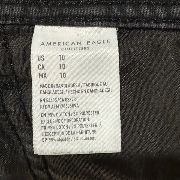 American Eagle SZ 10 Highest Rise Mom Jean Shorts Pockets Pleated Black Wash - Image 5