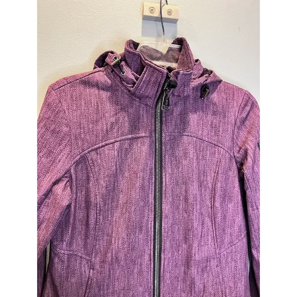 Free Country Women S Super Softshell Wind Water Resistant Jacket W/‎ Thumb Cuffs - Image 2
