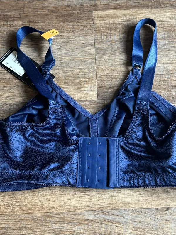 New BALI Classic Support Cool Comfort Full Coverage Bra size- 34DD - Image 5