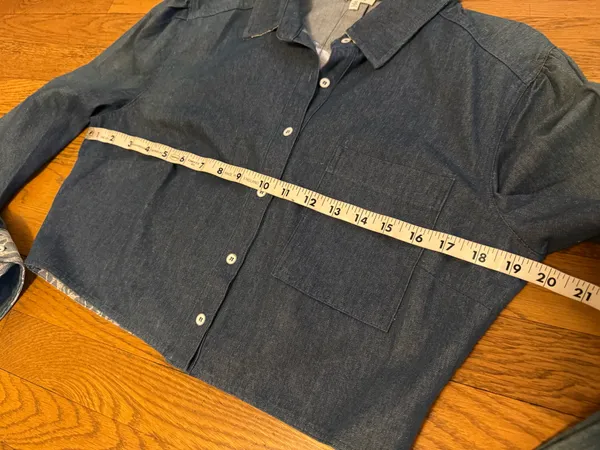 En Crême Long sleeve Cropped Button-Front Shirt - denim Blue size M - Image 9