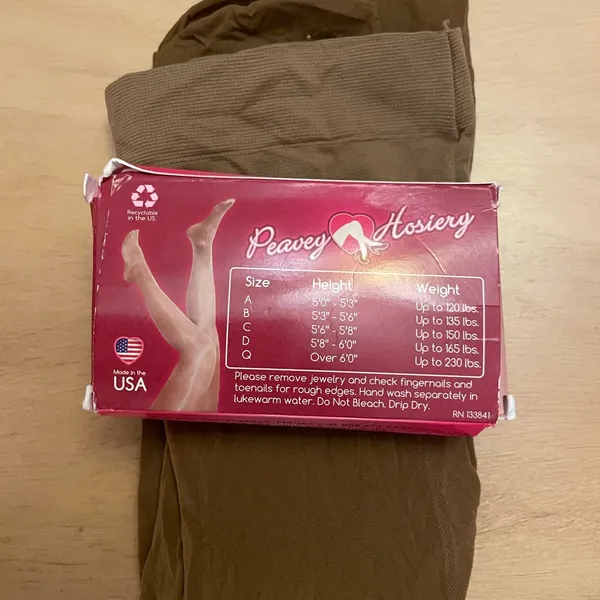 B2-1 Hooters Girl Uniform Peavey Pantyhose Suntan Ultra Footed Size D - Image 4