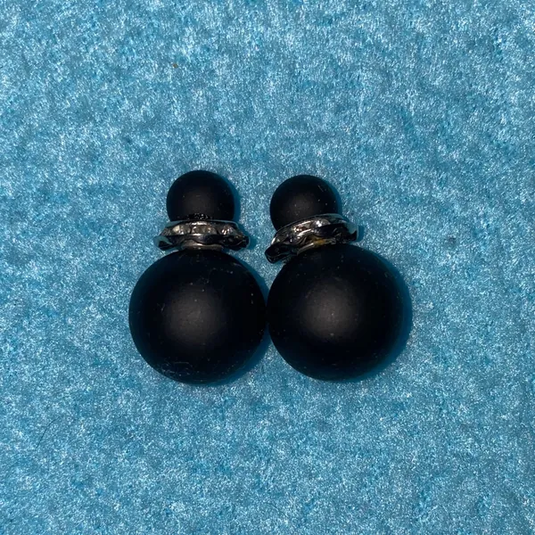 DOUBLE - Image 4