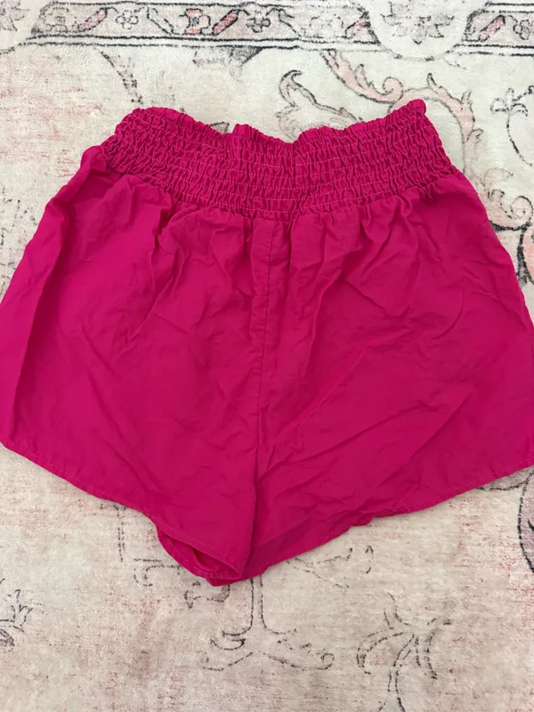 Pink shorts - Image 2