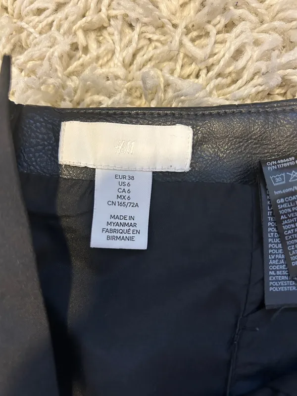 H&M Black Leather Skirt - Image 3