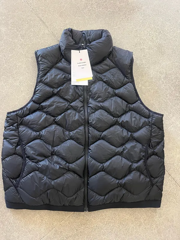 Lululemon Featherweight Quilted Vest - Image 2