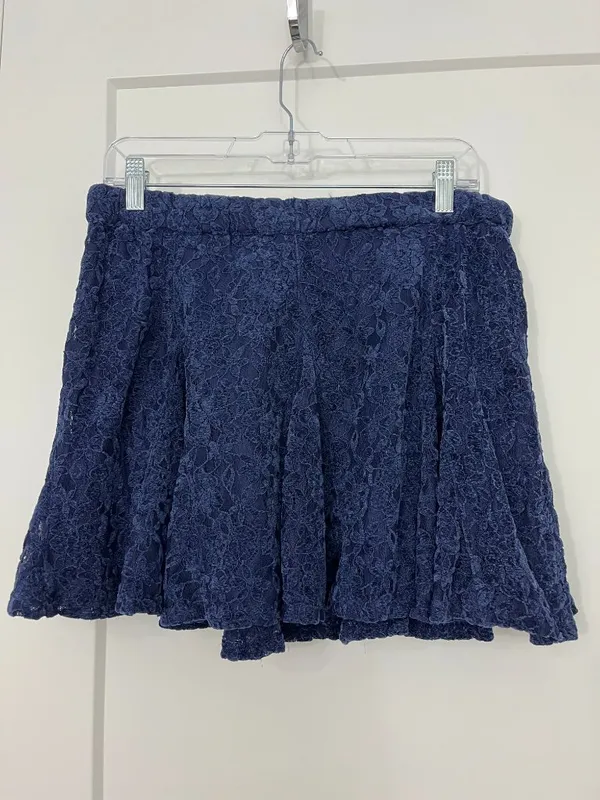 New Aerie Size Medium Velvet Lace Trim Mini Skirt Navy Blue - Image 3