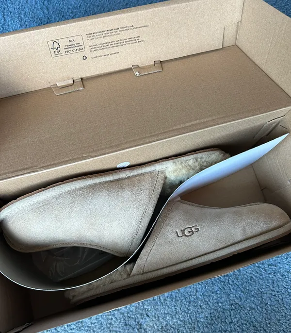 UGG Scuff Slipper - Image 2