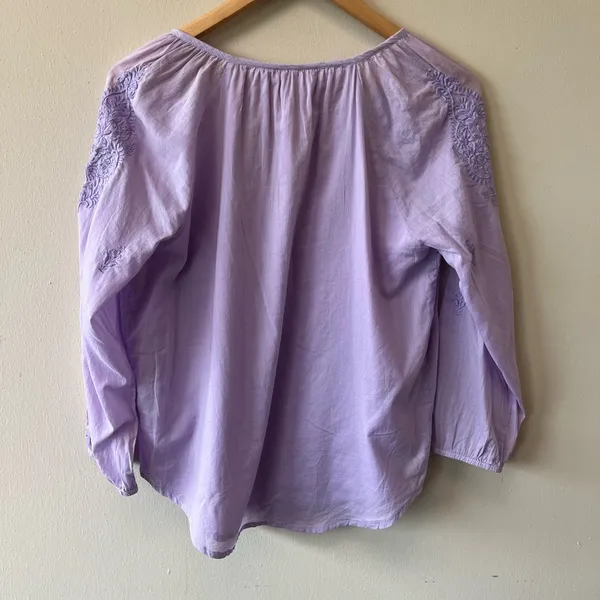 Roller Rabbit Lilac Purple embroidered lightweight top - Image 7