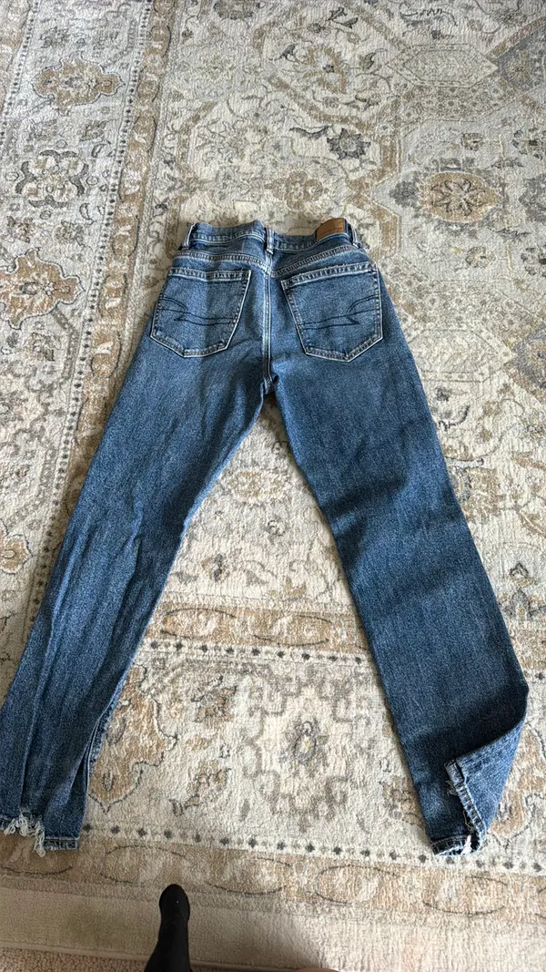 American Eagle Super High-Rise Straight Jeans - Image 8