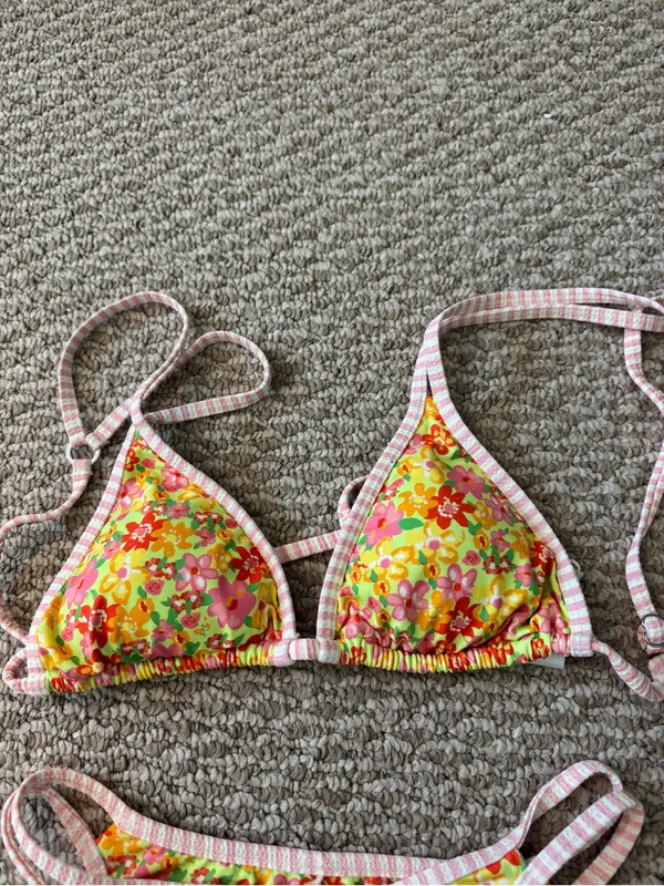 NWT Dippin' Daisy's Floral Bikini Set - Image 8