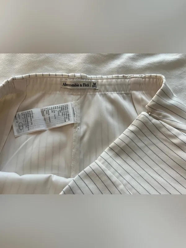 Abercrombie & Fitch Scarlett mid rise mini skort white pinstripe NWOT medium - Image 5