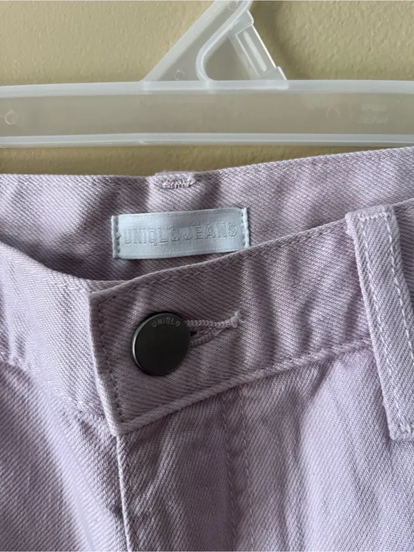 Uniqlo Wide-Leg Women’s Jeans in Soft Lavender - Image 4