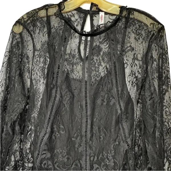 Xhilaration Black Lace Top‎ - Image 2