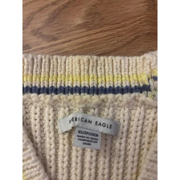 American Eagle Sweater Vest Size XS - Image 4