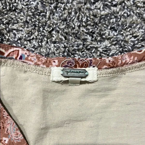 Gimmicks by BKE Women's Beige and Pink Patchwork Top - Image 3