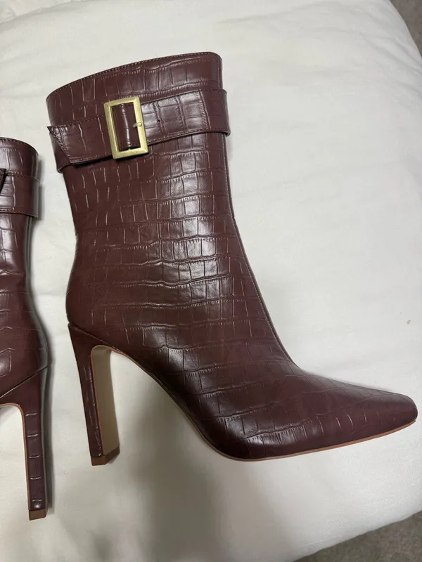 Maroon Booties Red Size 8 - Image 2