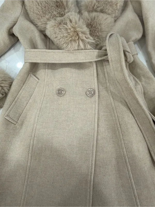 EMPRADA Women's Cream Faux Fur Collar Long Coat - Image 6