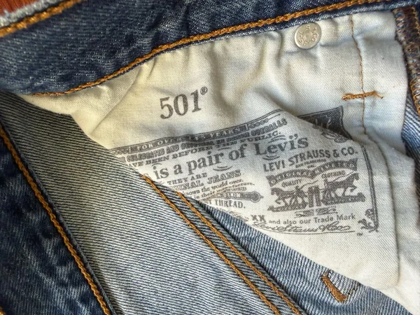 Levi’s 501 Shorts - Image 4