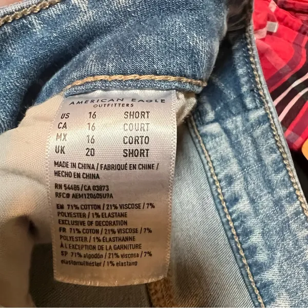 American Eagle Women's Size 16‎ Short Hi-Rise Jegging Light Wash Destroyed High - Image 15