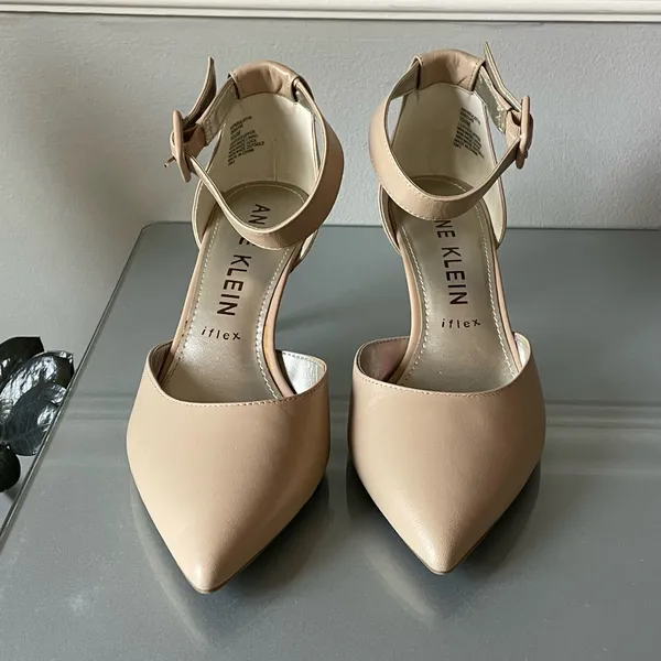 Anne Klein Flex Nude Leather Kitten Heels Size 10.5M - Image 2