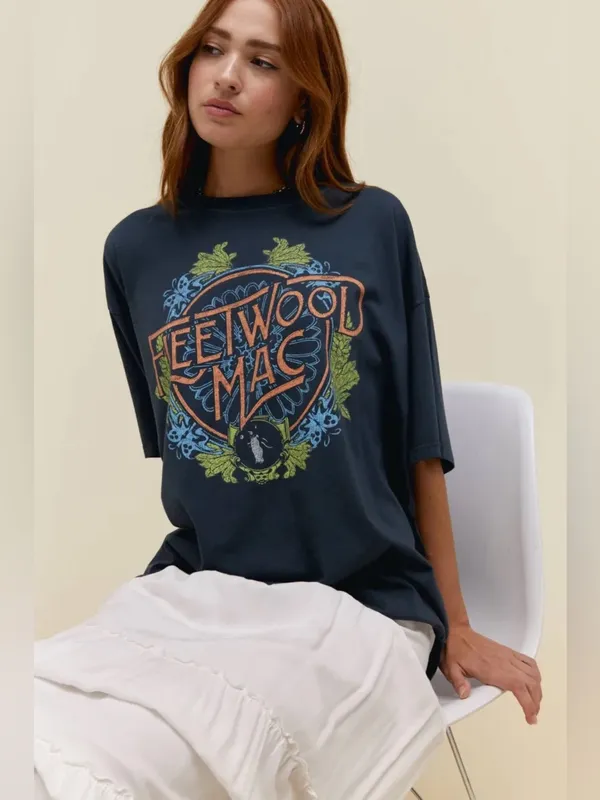NEW Daydreamer Fleetwood Mac Flower Crest OS Tee ~ Vintage Black ~ SOLD OUT - Image 2