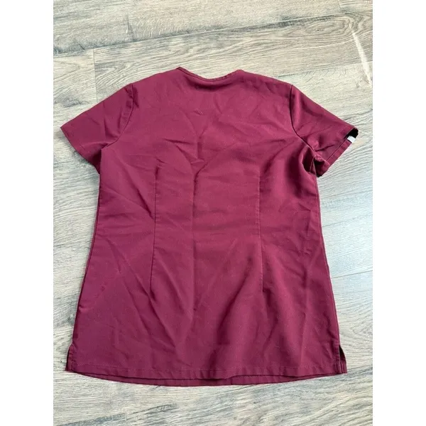 EUC‎ Womens Figs technical collection short sleeve KU University logo size XS - Image 3