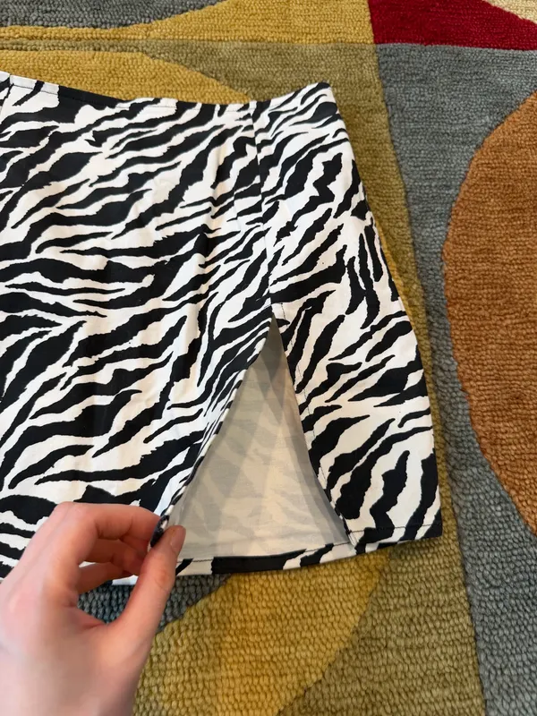 NWOT Motel Rocks Pelmet Mini Skirt 90’s Zebra Print Women’s Size XS - Image 2