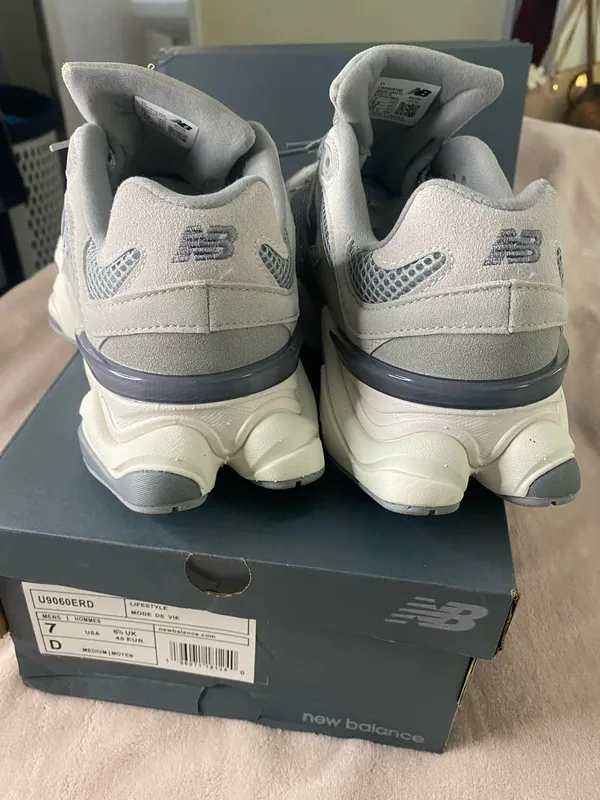 New Balance 9060 Men's Running Shoes Size 7 - Image 3