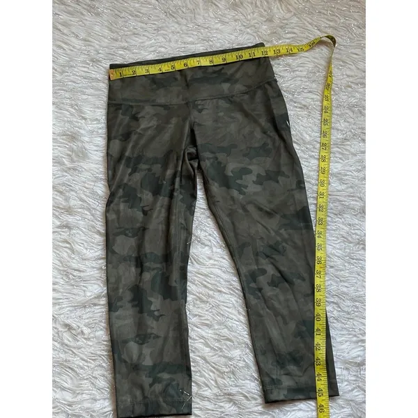 Lululemon Savasana Camo Multi Green Women’s Crop Leggings Size 4 - Image 6