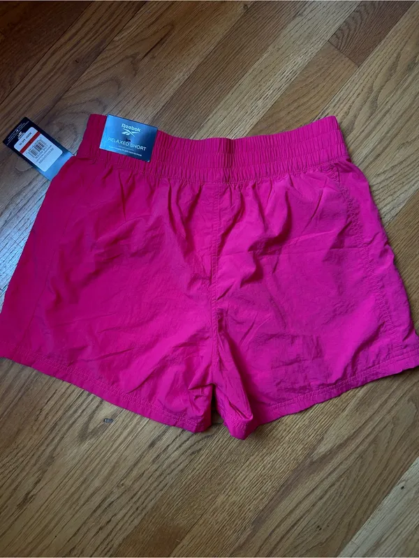 Reebok Women's Bright Pink Athletic Shorts small - Image 2