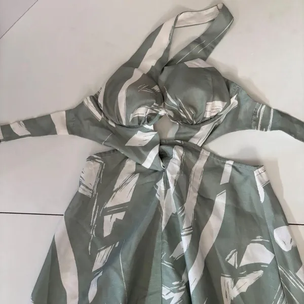 ELAMEF Sage Green Abstract Print Cutout Maxi Dress – Size M - Image 5