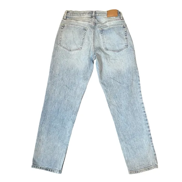 Aeropostale Mom Jean Light wash button up fly - Image 3