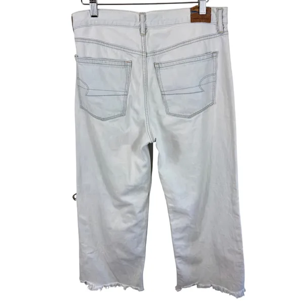 American Eagle Light Wash High Rise Crop Button Fly Raw Hem Jeans‎ Womens Size 6 - Image 2
