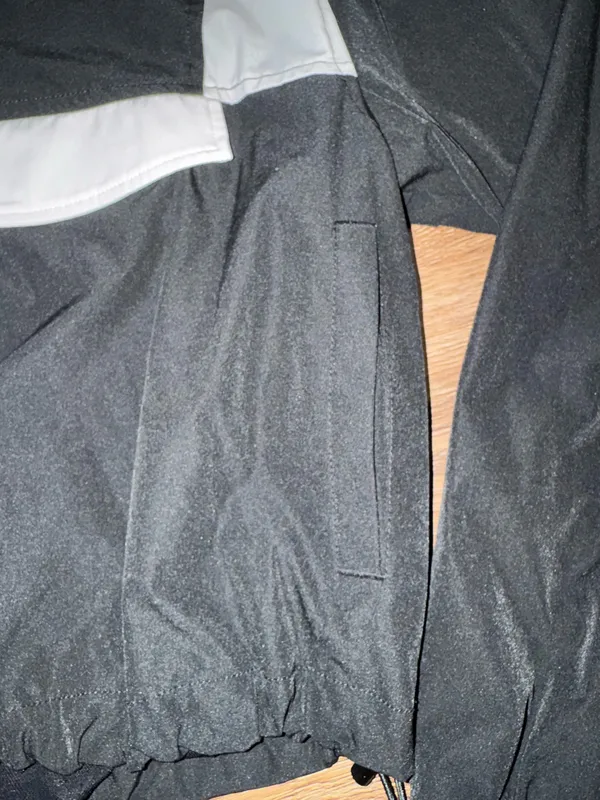 Gold hinge Windbreaker  - Image 3