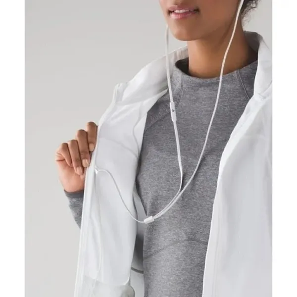 Lululemon Hill And Valley White Lightweight Athletic Vest 6‎ - Image 5