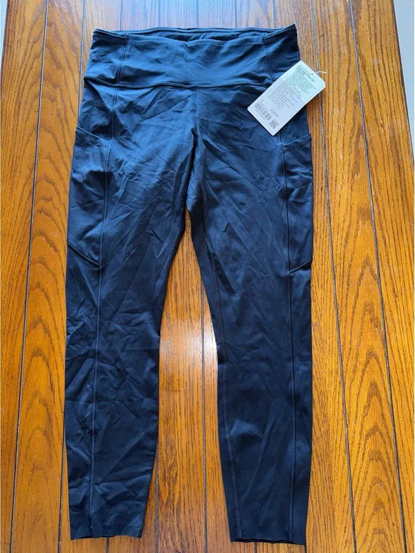 Lululemon Fast & Free With Pockets High Rise 25” Black Size 10 NWT - Image 2