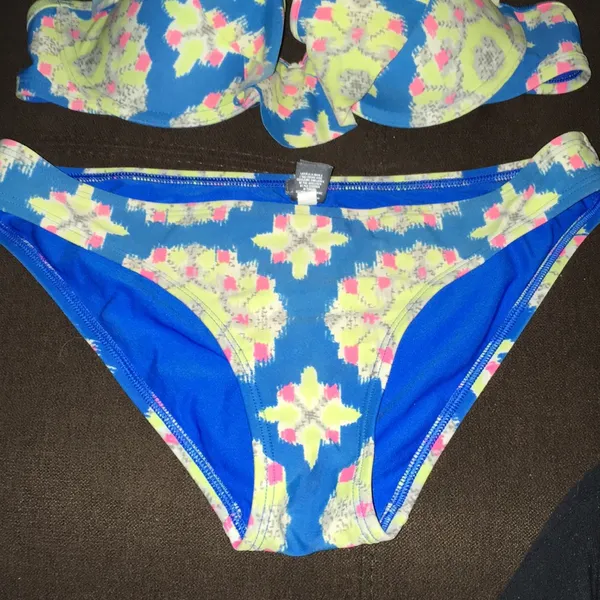 🔵Aerie blue floral bikini swimsuit! Bridget style - Image 4
