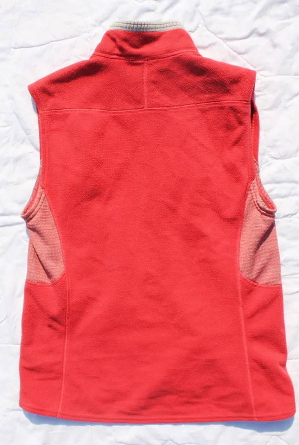 Patagonia Women's Red R2 Regulator Polartec Thermal Pro Fleece Vest - Image 7