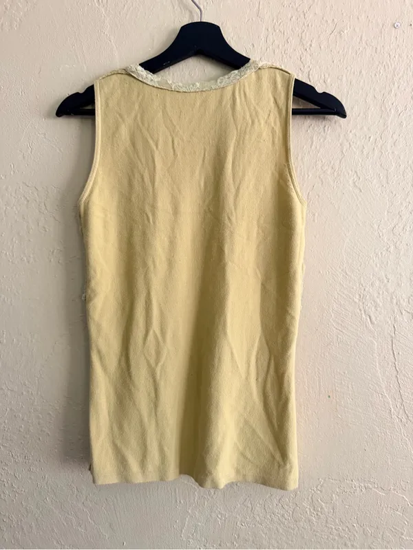 Sleeveless Cream Lace Accent Knit Top - Image 2