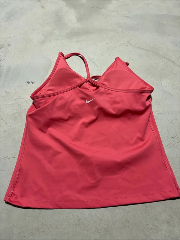 Nike Coral Pink Athletic Tank built in bra padding medium - Image 3