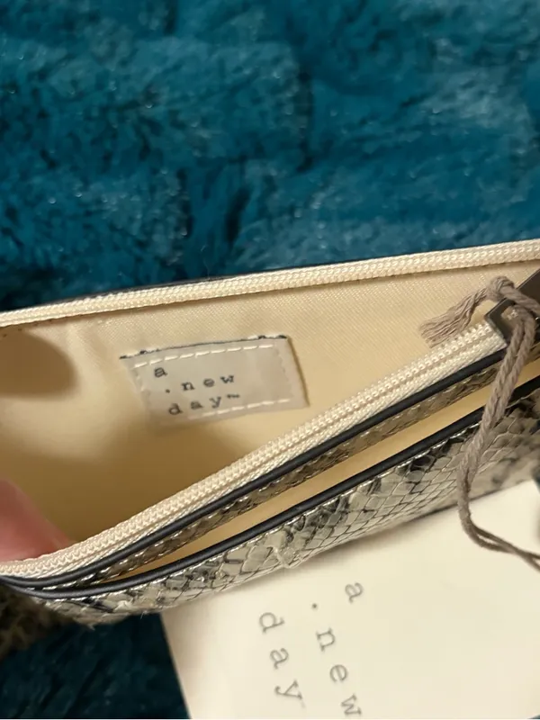Women’s crossbody purse - Image 2