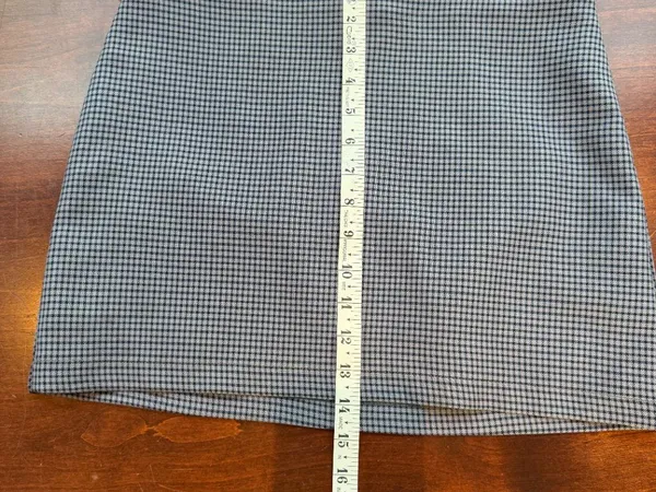 URBAN OUTFITTERS Houndstooth Check Plaid Stretch Mini Skirt Size Small - Image 8