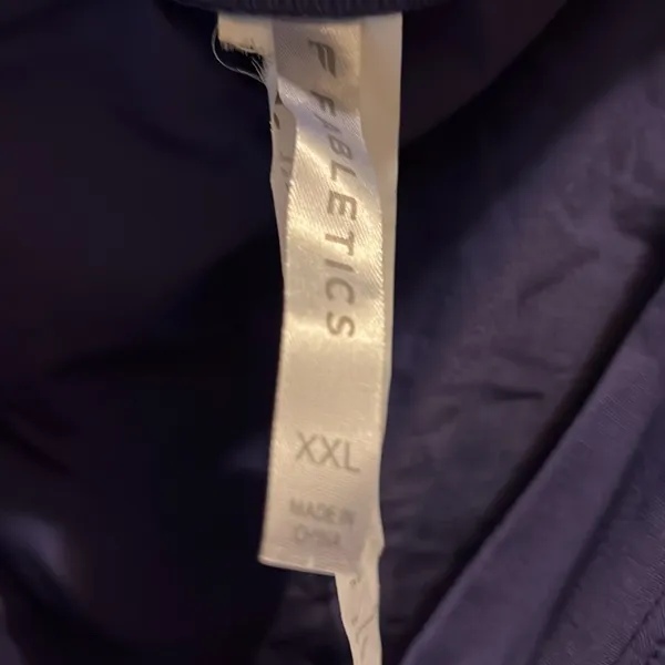 Fabletics Cropped Top - Image 3
