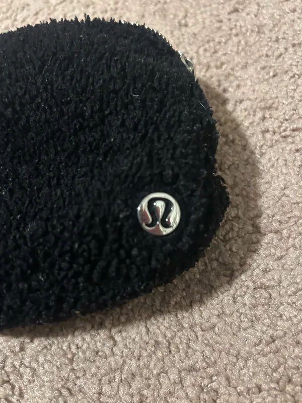 lululemon athletica Black Sherpa Belt Bag - Image 8
