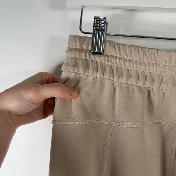 Lululemon Softstreme High Rise Relaxed Straight Leg Pant Beige Tan READ Womens 4 - Image 11