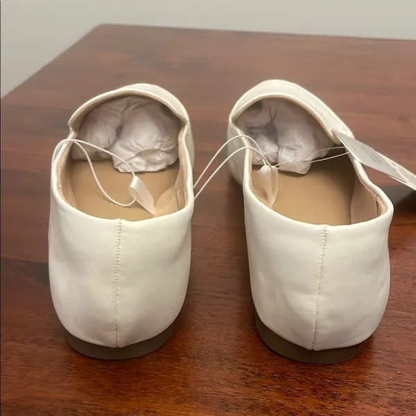 A new day shoe Cream Women's Slip On Memory Foam Loafers New Size 9.5 - Image 6
