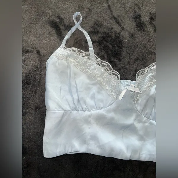 Princess Polly Old School Love Crop Top in Blue Size 2 - Image 11